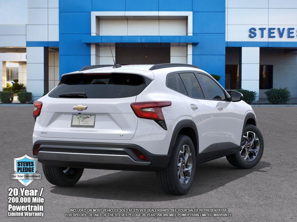 2026 Chevrolet Trax LT - Photo 4