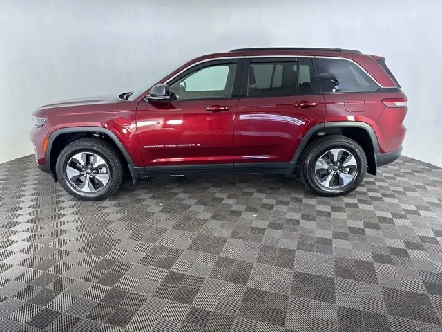Used 2024 Red Jeep 4xe image 10
