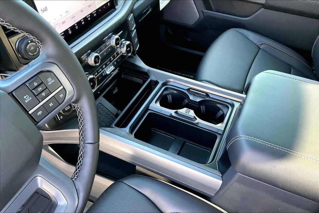 New 2026 Ford Super Duty F-250 Lariat 4D Crew Cab