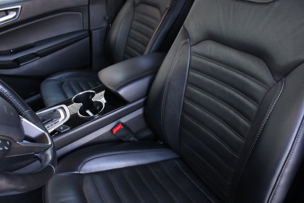 Used 2015 Black Ford SEL image 6