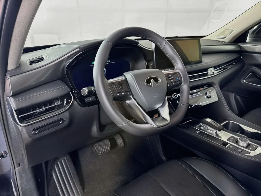 Certified Used 2026 Blue INFINITI LUXE image 12