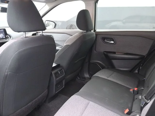 2023 Nissan Rogue SV - Photo 10