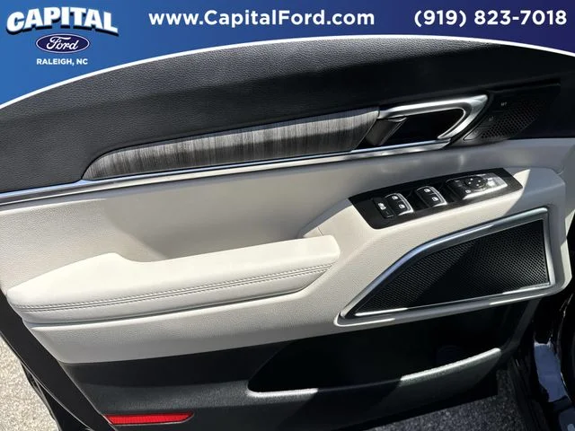 Used 2024 Black Kia SX-Prestige image 20