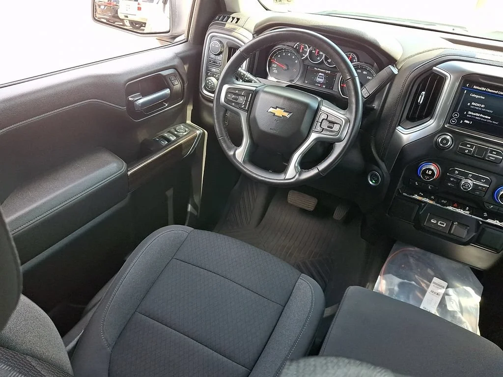 Used 2022 Summit White Chevrolet LT image 15