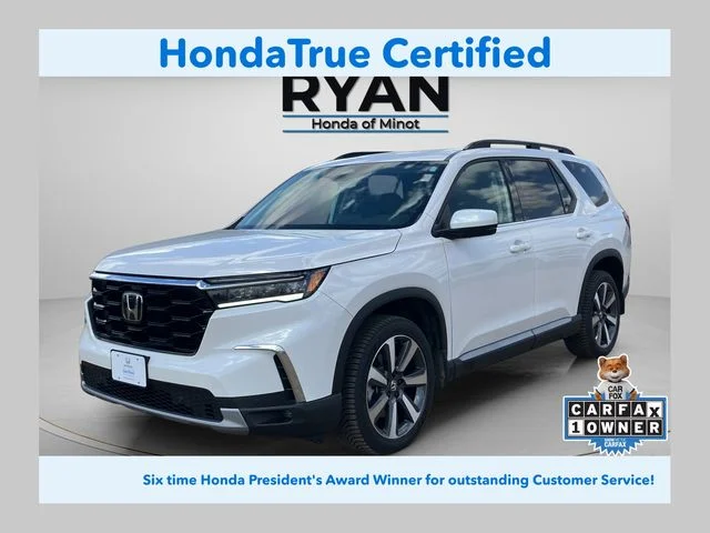 2023 Honda Pilot Touring AWD's photo