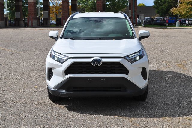 Used 2023 White Toyota LE image 8