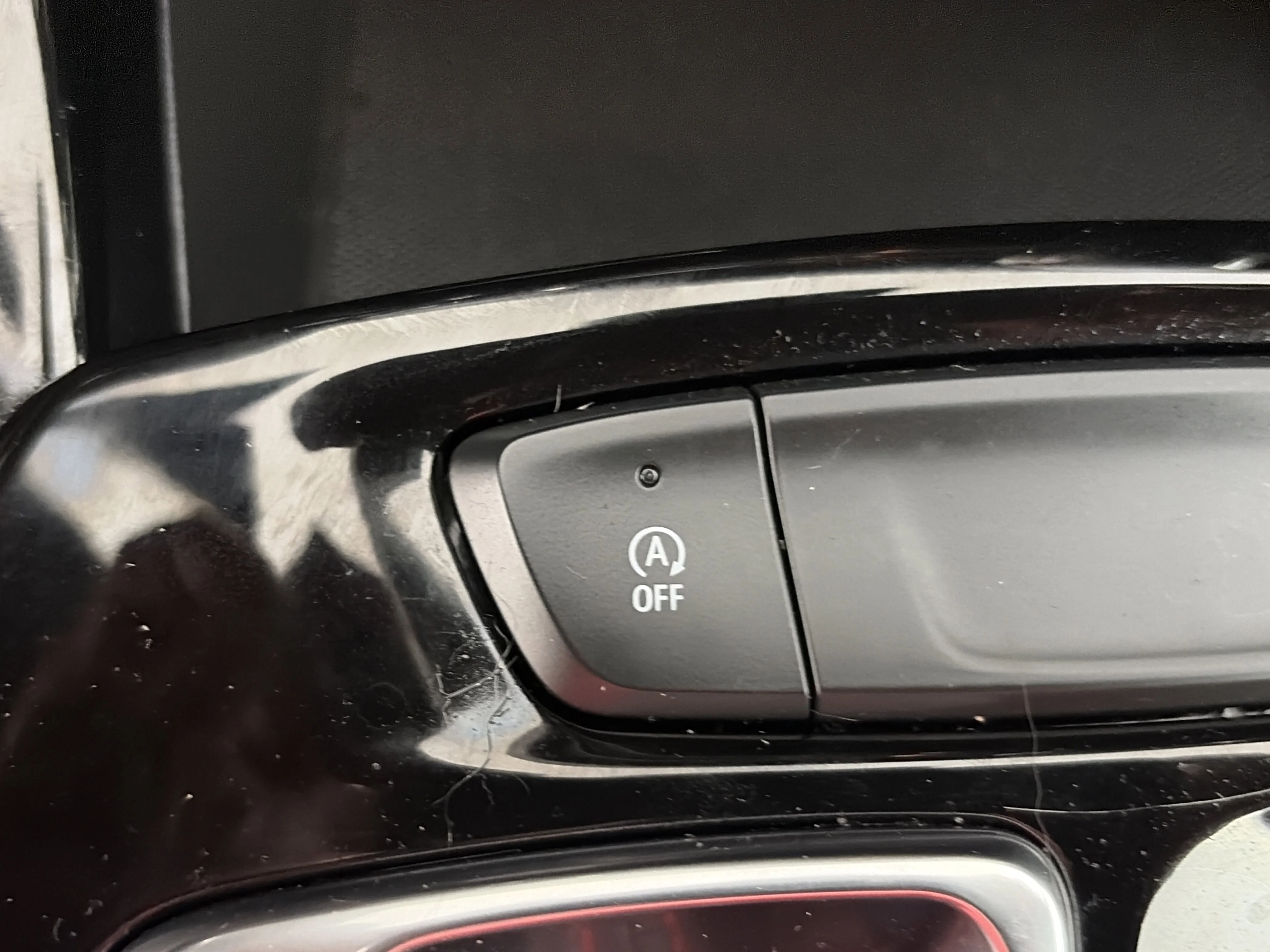 2025 Chevrolet Trax RS - Photo 28