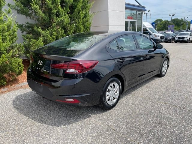 Used 2020 Phantom Black Hyundai SE image 7