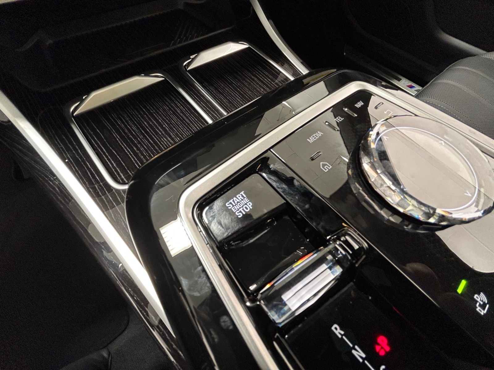 New 2026 Black Sapphire Metallic BMW 740i xDrive image 21