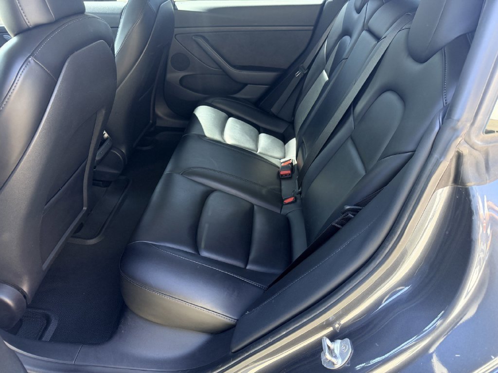 Used 2021 Midnight Silver Metallic Tesla Long Range image 16