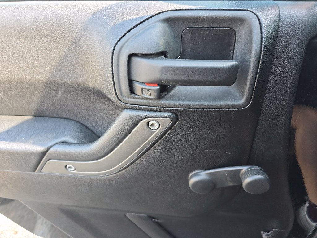 Used 2013 Black Jeep Unlimited Sport image 27