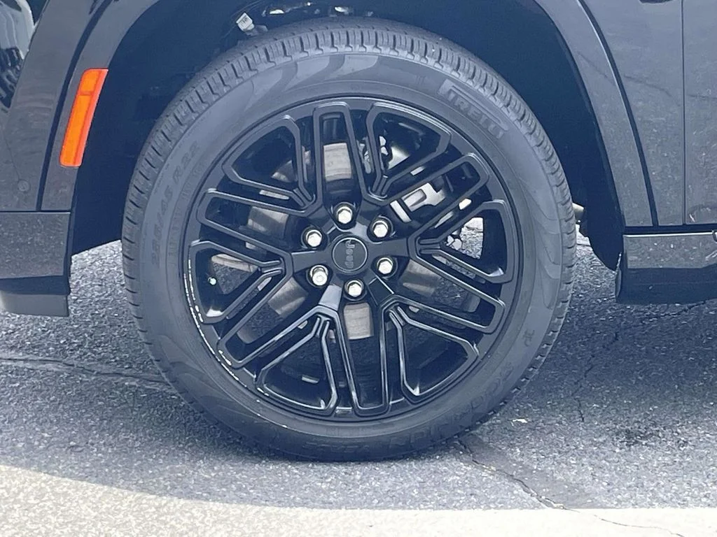 New 2026 High Gloss Black Jeep Limited Reserve image 11