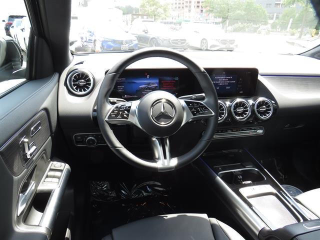 Used 2026 Night Black Mercedes-Benz GLA 250 4MATIC® image 10