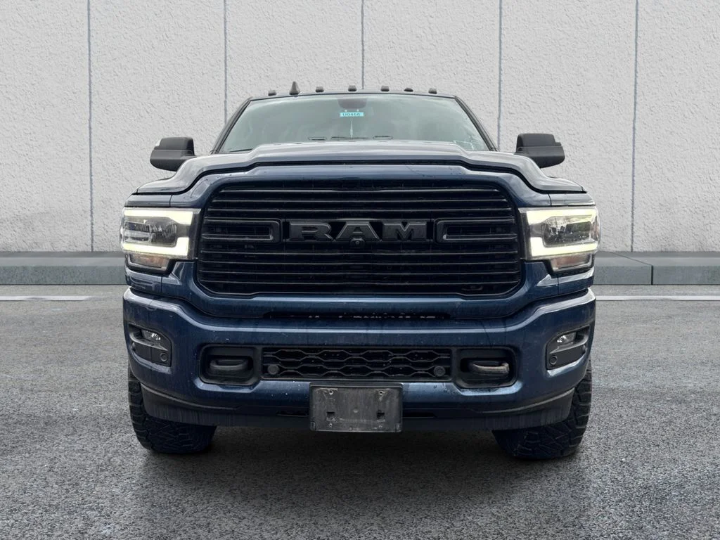 3C6UR5FL1NG400200