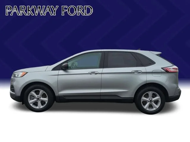 Used 2024 Silver Ford SE image 2