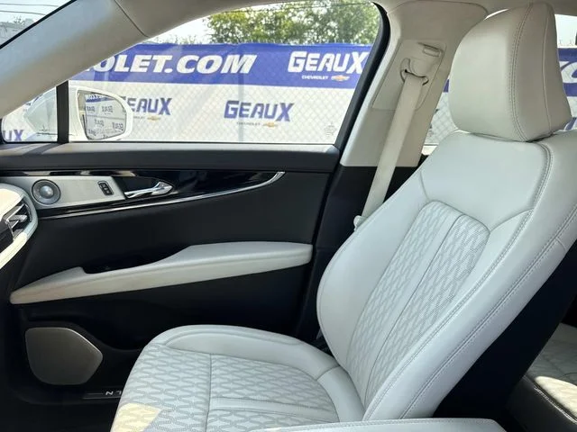 Used 2023 White Lincoln Black Label image 25