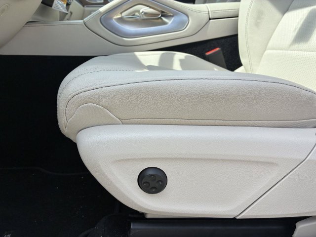 Certified Used 2026 Polar White Mercedes-Benz GLS 450 image 7