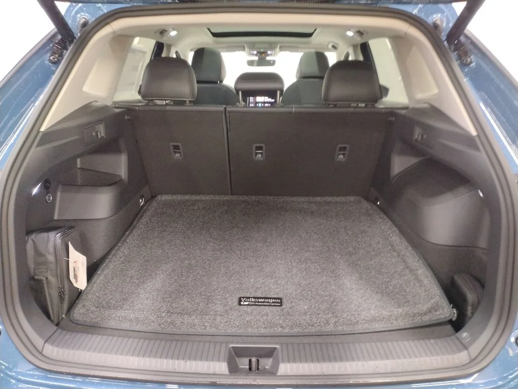 New 2026 Blue Volkswagen 2.0T SE image 16