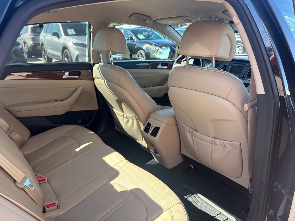 Used 2015 Phantom Black Hyundai Limited image 28
