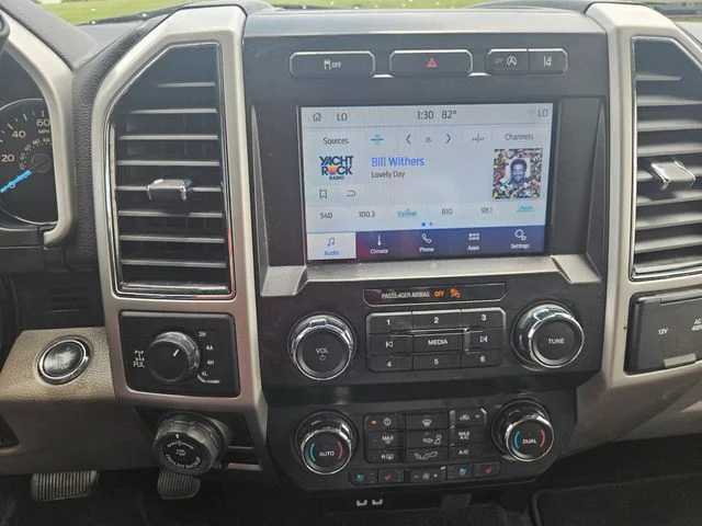 Used 2020 White Ford Lariat image 18