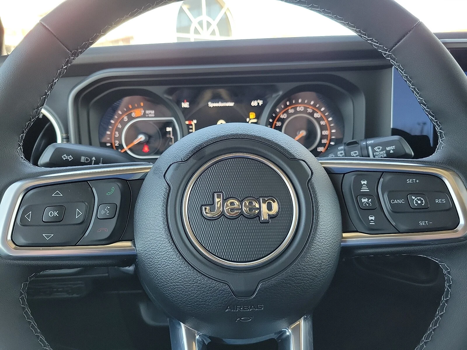 New 2026 PW7 Bright Whit Jeep 4-DOOR SAHARA image 17