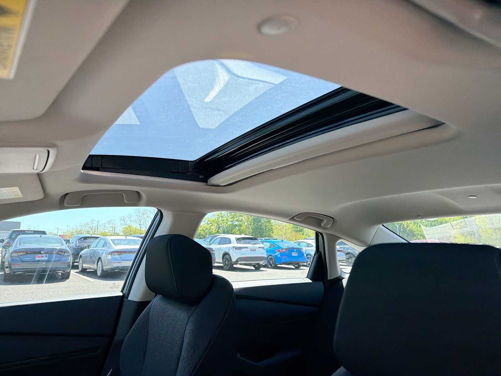 New 2026 Meteorite Gray Metallic Honda SE image 23