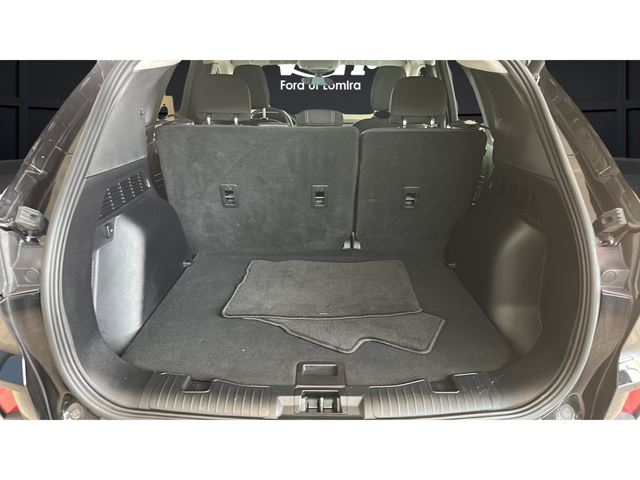 Used 2024 Agate Black Metallic Ford Active image 25