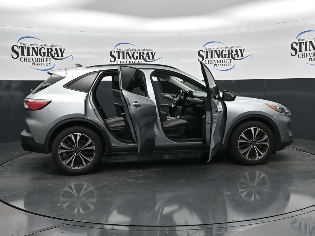 Used 2022 Silver Ford SE image 45