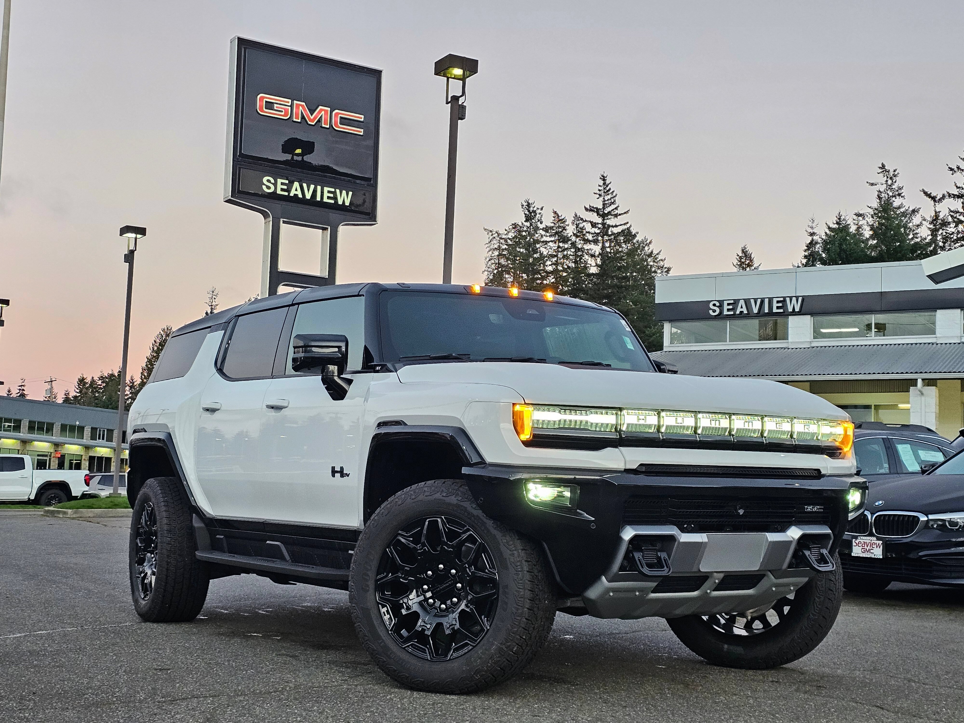 2026 GMC Hummer EV 3X SUV's photo