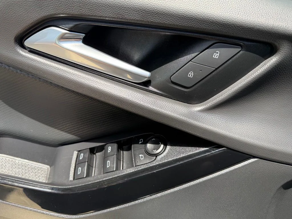 Used 2025 Gray Chevrolet LT image 19