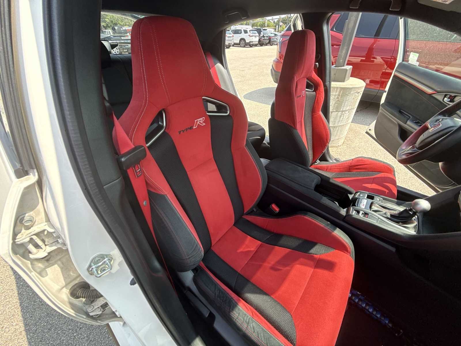 Used 2019  Honda Touring image 25