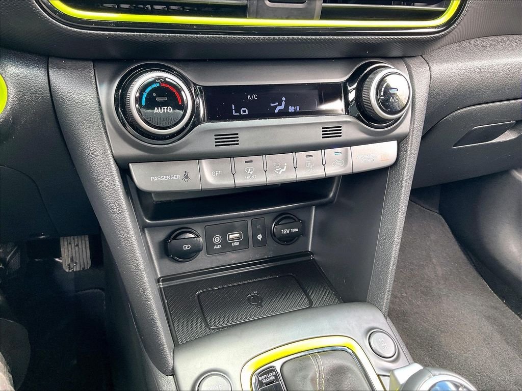 Used 2020 Lime Twist Hyundai Ultimate image 25