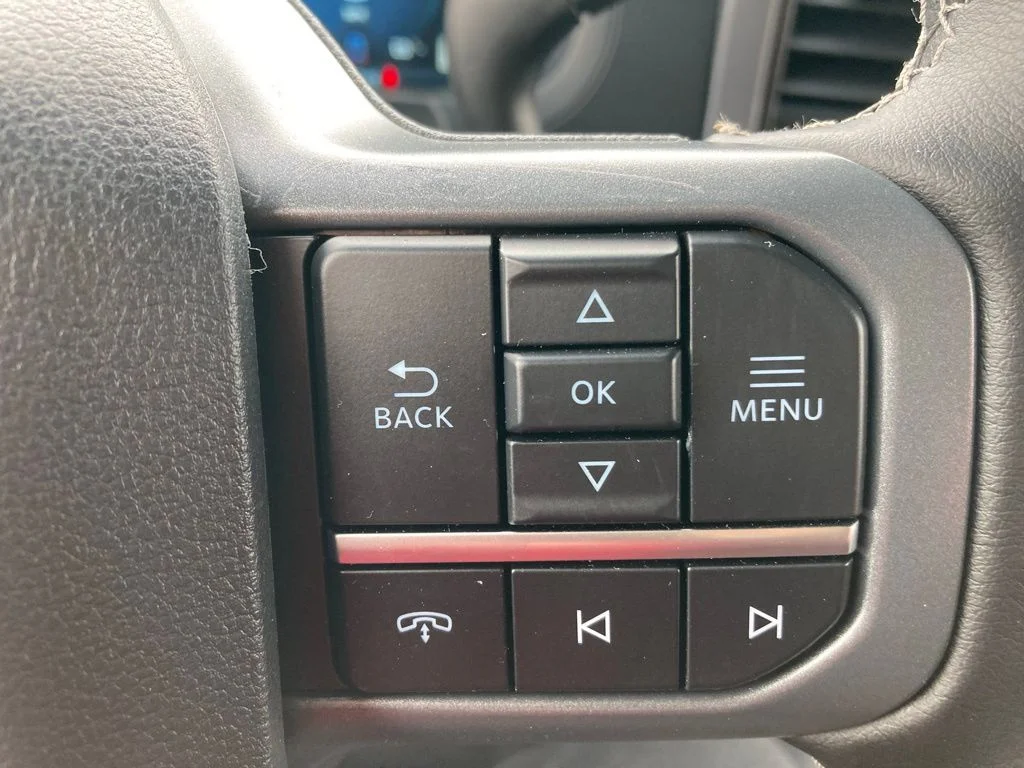 Used 2025 Gray Ford XLT image 33
