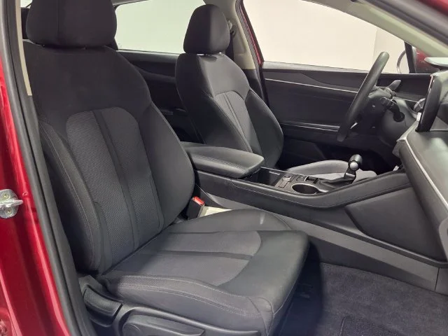 Used 2023 Red Kia LXS image 15