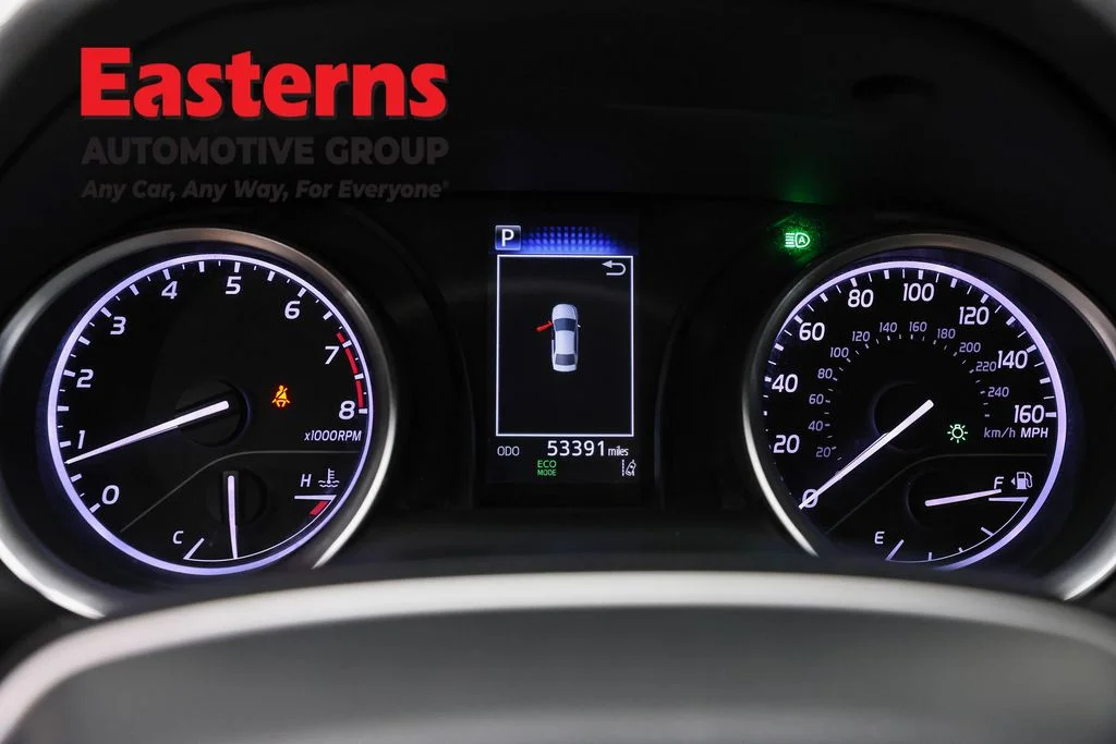 Used 2023 Silver Toyota LE image 18