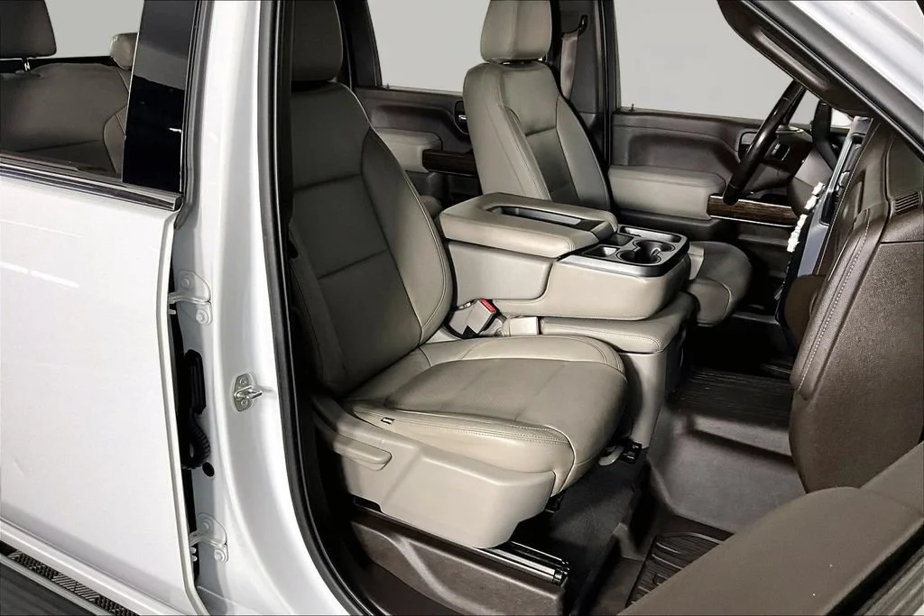 Certified Used 2022 Summit White GMC SLE image 26