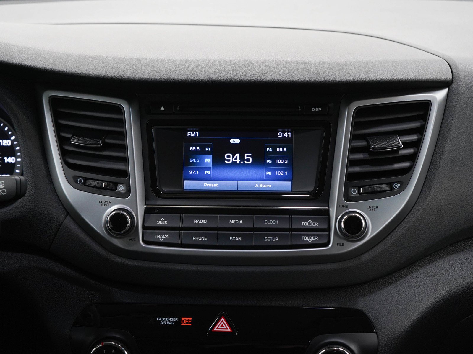 2018 Hyundai Tucson SE - Photo 16