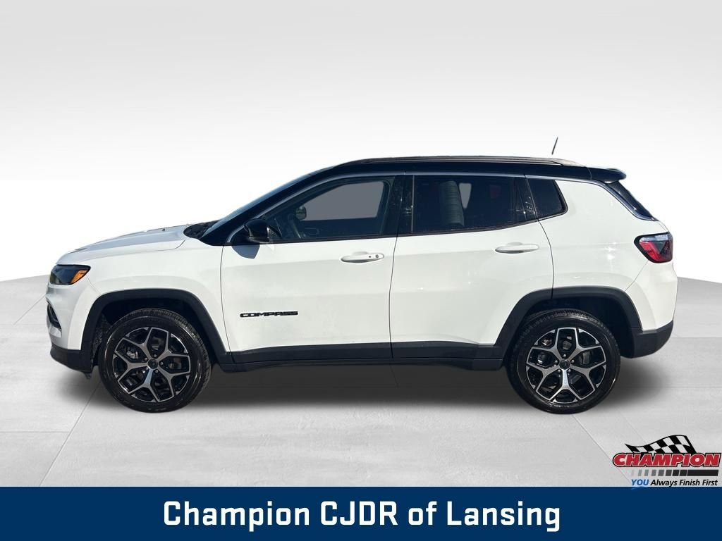 Used 2025 White Jeep Limited image 4