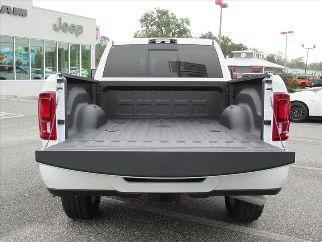 2026 RAM 2500 Laramie - Photo 6