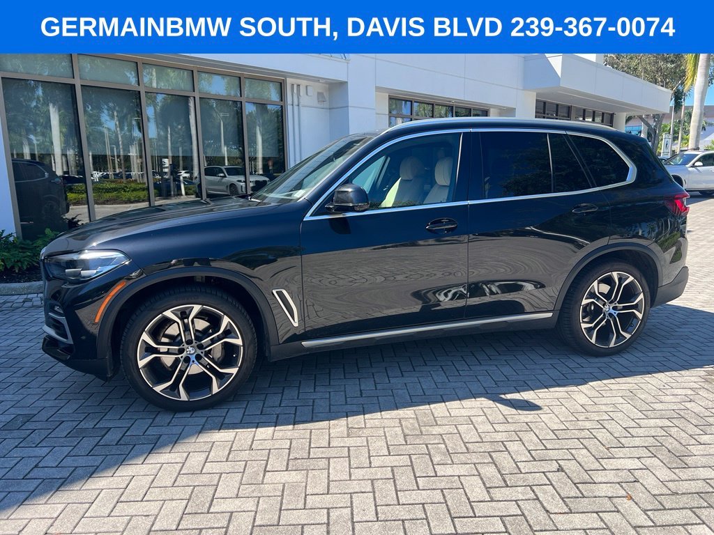 Used 2021 Black Sapphire Metallic BMW sDrive40i image 9