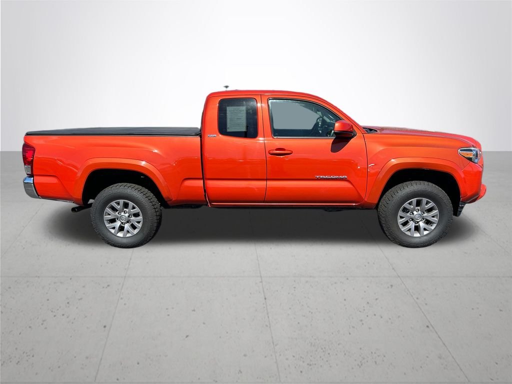Used 2018 Red Toyota SR5 image 6