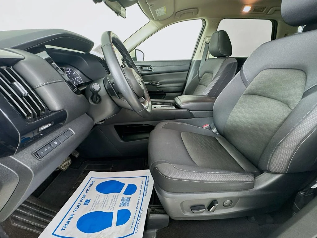Certified Used 2024 White Nissan SV image 27