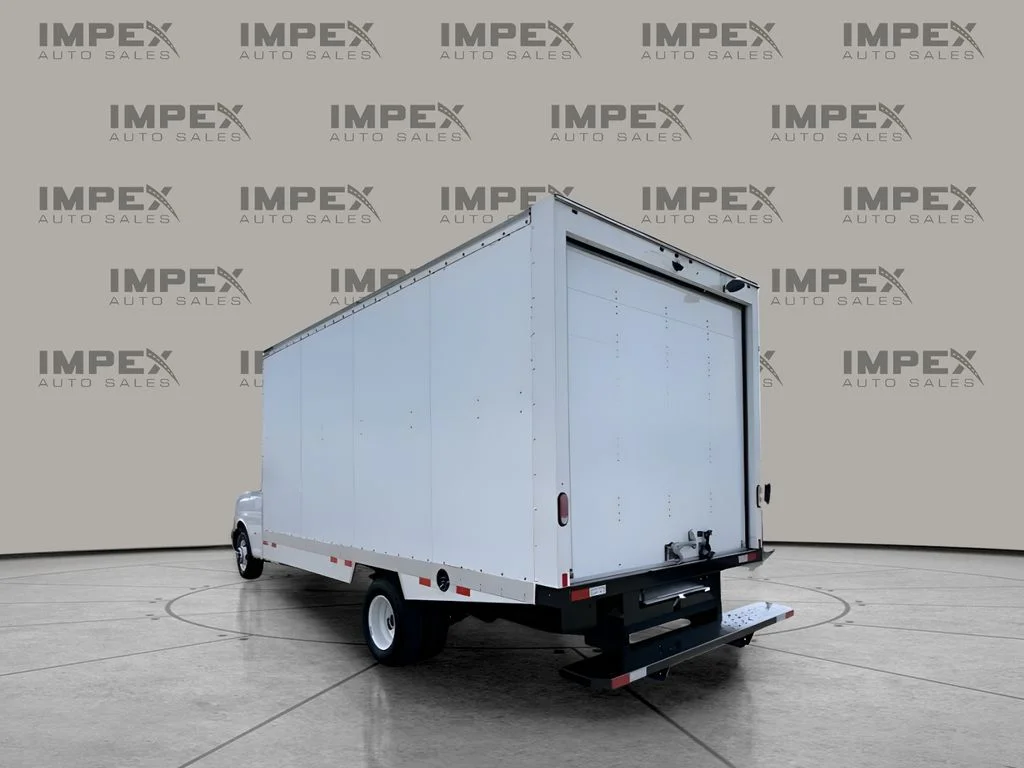 Used 2024 White GMC Work Van image 2