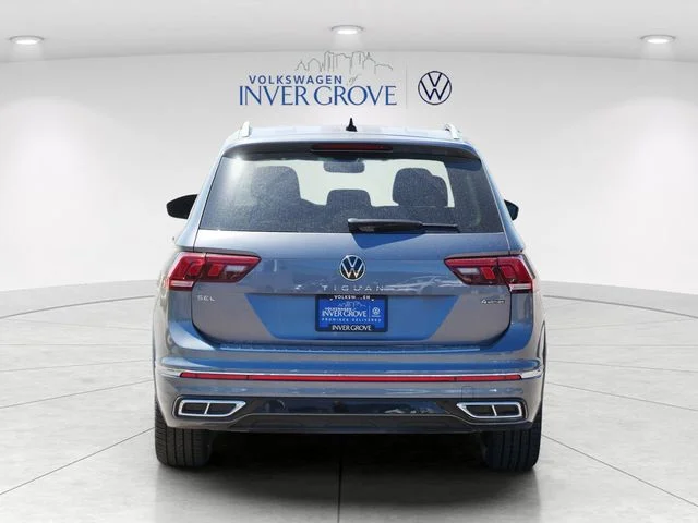 Used 2023 Gray Volkswagen 2.0T SEL R-Line image 6