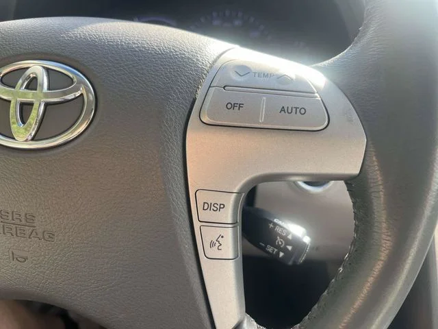 Used 2010 Blue Toyota Base image 26