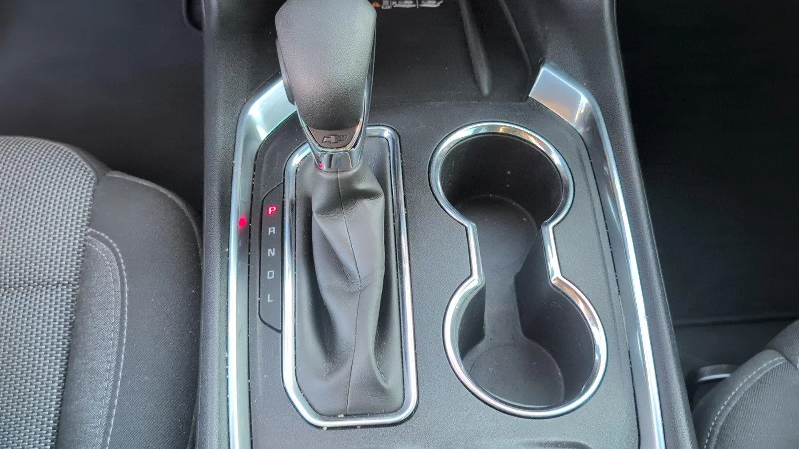 Used 2023 STERLING GRAY METALLIC Chevrolet LT Cloth image 25
