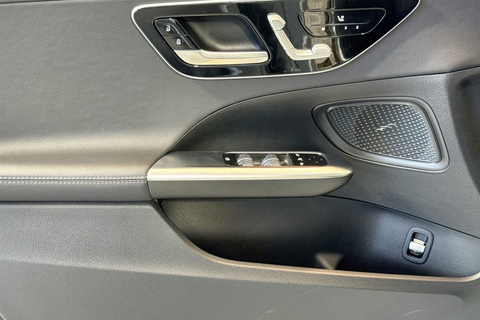 New 2026 Cirrus Silver Metallic Mercedes-Benz C 300 image 16