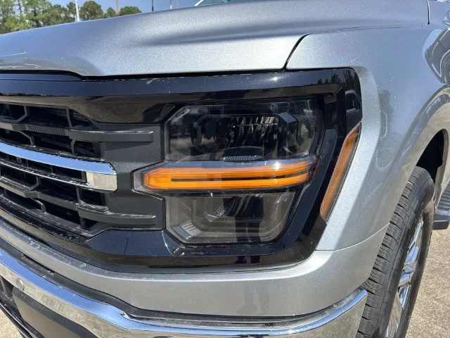 New 2026 Iconic Silver Metallic Ford XLT image 9
