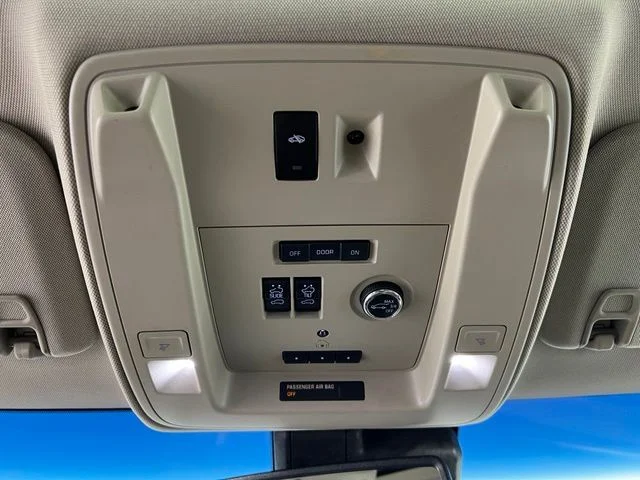 Used 2019 Onyx Black GMC Denali image 34
