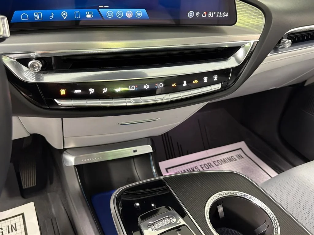 2024 Cadillac LYRIQ Sport 1 - Photo 23